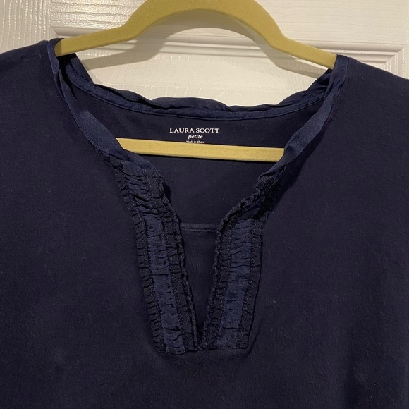 Laura Scott Size LP Navy Blue 3/4 Sleeve V Neck Top Satib Embroidered Trim - Picture 2 of 12